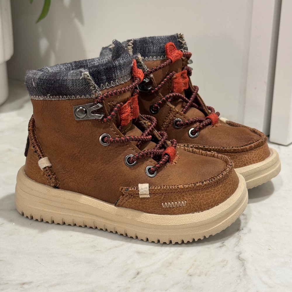 Hey Dude Bradley T Classic Kids Size C6 Cognac Brown Excellent Ankle Boots